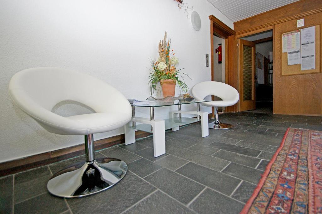 Hotel Alpenblick Schruns Bagian luar foto